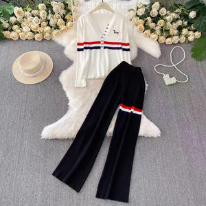 Set di Pantaloni a Gamba Larga con Ricamo a Righe e Maglia a Maniche Lunghe con Bottone Singolo per Donna, Design alla Moda all'Ingrosso - Product Image 2
