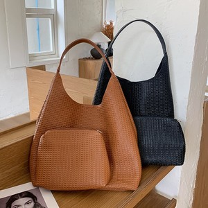 Sac fourre-tout pour femme, grande capacité, en cuir souple, sac à bandoulière, boucle magnétique, usage quotidien, automne 2025, noir foncé J9026 - Product Image 1