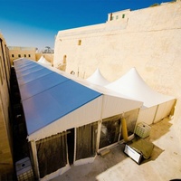 Tente de réception de luxe de 6m/8m/9m/10m de largeur, structure en PVC imperméable avec cadre en alliage d'aluminium pour mariages, fêtes et événements