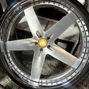 722auto Jantes forgées sur mesure en 2 pièces 5x127mm à déport profond pour <span class=keywords><strong>pneus</strong></span> de voiture de tourisme Caprice B-body - Product Image 1