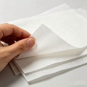 Tissu non tissé en polypropylène (PP) pour l'emballage des boules de racines des plantes et la protection des semis lors du repiquage - Product Image 2