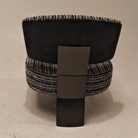 Fauteuil d'appoint sans accoudoirs en lin de qualité supérieure, structure arrière en bois de frêne massif, pieds en acier inoxydable noir titane