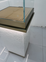 Présentoir à bijoux de luxe en marbre veiné avec verre trempé, éclairage LED, matériaux écologiques, logo personnalisé, bijoux haut de gamme