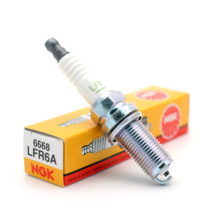 Bougies d'allumage haute performance, structure anti-corrosion, composants de remplacement automobile, sortie d'allumage stable, combustion de carburant efficace - Product Image 1