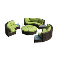 Halbrunde Rattan-Sitzgruppe für Garten, Wohnzimmer, Hotel oder Apartment