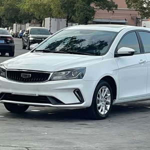 <span class=keywords><strong>2020</strong></span> para Emgrand 1.5L Sedán con Todas las Opciones |   Techo corredizo |   Interior de Cuero |   Volante a la Izquierda |   Euro VI |   En perfectas condiciones - Product Image 2
