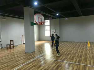Pavimentazione in Legno Antiscivolo per Campo da Basket Indoor - Product Image 4