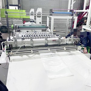 Machine de fabrication de sacs plastiques Hongtong 1200 Type à double servo, non extensible, à découpe à froid, soufflage de film, fabrication chinoise - Product Image 2