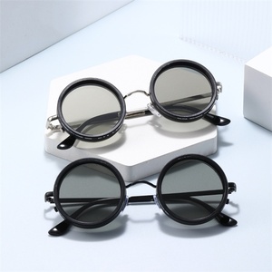 Promotion <span class=keywords><strong>Prix</strong></span> Bas <span class=keywords><strong>Lunettes</strong></span> <span class=keywords><strong>de</strong></span> <span class=keywords><strong>Soleil</strong></span> Intelligentes Réglables à 9 Vitesses avec Filtre ND Rotatif, Atténuation <span class=keywords><strong>de</strong></span> l'Ouverture <span class=keywords><strong>de</strong></span> Caméra, Anti-Lumière Intense - Product Image 2