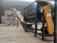Agitateur horizontal automatique pour le mélange de poudres cosmétiques avec matériau SUS304, moteur à induction, capacité de 1000L, 7,5kW, 380V