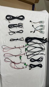 Bandes de garniture intérieures synchronisées en 11 couleurs OEM pour <span class=keywords><strong>BMW</strong></span> Série 5 G30 G38 2018-<span class=keywords><strong>2022</strong></span>, accessoires de remplacement pour le tableau de bord et les portes - Product Image 2