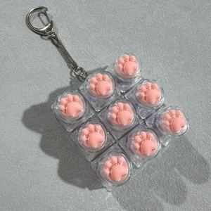 Porte-clés Clavier 9 Touches Anti-Stress Patte de Chat Colorée Mignonne pour Garçons et Filles – Jeu de Clavier à Bout des Doigts Anti-Stress - Product Image 2