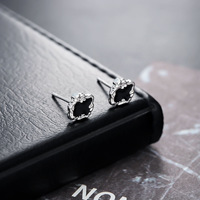 Boucles d'oreilles magnétiques à clipser sans perçage, vente en gros, trèfle irrégulier bleu pailleté et émail noir, pour soirée