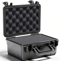 Boîtier de protection robuste étanche IP67 en PP noir injecté avec mousse antichoc pré-découpée pour le rangement d'équipements