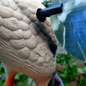 2023 Xilei Nieuwe Release 6V Afstandsbediening Bewegingsgevoelige Eendenlokvogel met Hard PE Plastic 36CM 50-200M Bereik voor Jagen - Product Image 4