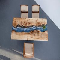 Table en bois d'érable burl avec résine époxy bleue - Table de bureau et de salle à manger à bord vif avec design artistique de rivière