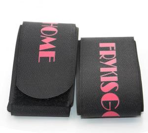 Support de transport pour skis et snowboards de qualité supérieure avec attaches auto-agrippantes double face rapides et sûres - Product Image 3