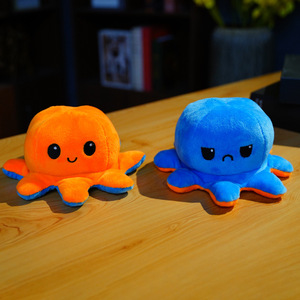 Almohadas de Cama de Peluche de Pulpo Reversibles Personalizadas, Muñeco de Peluche Suave de Dibujos Animados con Relleno de Algodón PP, Lindos Animales de Peluche Reversibles - Product Image 5