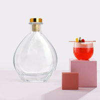 Logo personnalisé 500ml 700ml 750ml Rhum Whisky Gin Liqueur Bouteilles en verre avec taille personnalisée