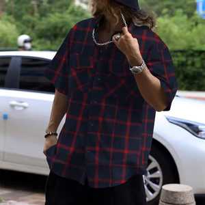 เสื้อเชิ้ตแขนสั้นลำลองสไตล์สปอร์ตผู้ชายลายสก็อตเย็บต่อผ้าแบบมีหัวเข็มขัด แฟชั่นฮิตสไตล์ยุโรปและอเมริกา ปี 2025 - Product Image 6