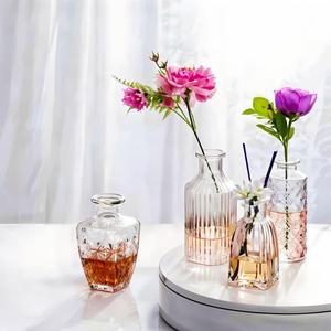 Vase à fleurs miniature vintage en verre certifié SGS FDA, idéal pour la décoration de la maison, les mariages, les cafés, incassable, réutilisable, pour une seule tige - Product Image 6