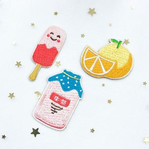 Patchs thermocollants/auto-adhésifs brodés mignons motif chaussures orange lait et sucettes glacées pastèque pour la décoration de vêtements et sacs - Product Image 5