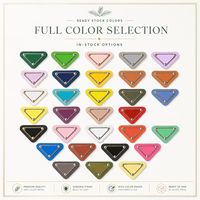 Breloque Métallique Personnalisée en Forme de Triangle avec Bordure en Cuir, Incrustation Émaillée, Triple Rivet, Breloques Métalliques de Designer