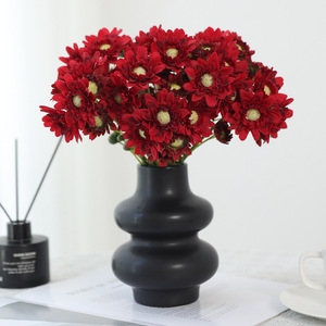 Bouquet di Fiori Artificiali di Alta Qualità con <span class=keywords><strong>3</strong></span> Rami di Margherite e Camomilla per Matrimoni, Fotografia e Decorazione Casa - Product Image 4