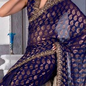 Saree de créateur avec broderie lourde pour la fête de mariage et le festival. Beau saree pour femme avec chemisier. - Product Image 1