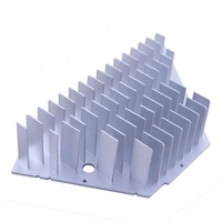 Boîtier d'extrusion d'aluminium Dongguan anodisé 6063 Profils d'ampoules de dissipateurs de chaleur carrés Lampes LED étanches pour ordinateur Armoires CNC