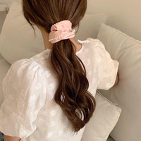 Xiaowangfeng Élastique à cheveux pour femme, haut de gamme, avec perles, nœud en forme de cochon et cordon, style élégant, en élastique robuste