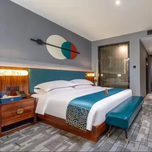 Modern tasarım otel odası mobilyası Set king-size yatak ahşap başlık paneli yatak odası setleri 5 yıldızlı otel mobilyası