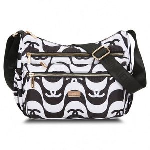 Bolsa de viaje femenina de tela Oxford impermeable de gran capacidad, diseño de flores oblicuas de un solo hombro multicapa para madre - Product Image 5