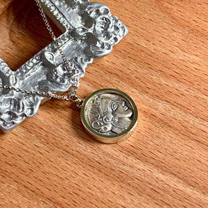 Collar de Cadena con Colgante de Moneda con Figura en Relieve, Chapado en Platino, Plata de Ley 925, Joyería Fina, para Mujer, Compromiso, Boda, Moderno - Product Image 5