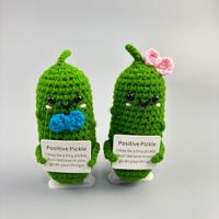 Mini poupée concombre en crochet faite main, amusante et positive, pour le soutien émotionnel et la décoration pour adultes