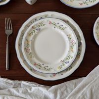 Ensemble de vaisselle en céramique ronde à fleurs enroulées de style rétro français, luxe léger, assiette à dessert, assiette à dîner, soucoupe à café