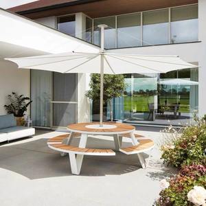 Conjunto de Mesa de Picnic Redonda para Exteriores con Asientos de Madera y Marco Blanco para Jardín o Patio, Diseño Impermeable y Duradero - Product Image 5