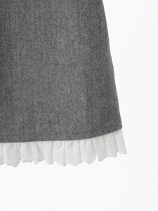 S*P 2026 Nuovo Abito Senza Maniche in Lana Spigata Grigio Misto con Bordo a Contrasto e Colletto a Risvolto, Collezione Primavera Estate - Product Image 6