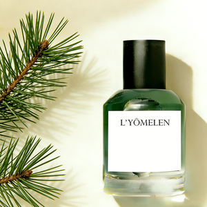 Parfum de luxe longue durée pour homme, senteur florale fruitée de pêche et de rose, notes florales naturelles, vanille chaude et douce, Cologne - Product Image 1