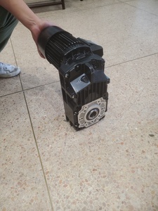 Motor de Elevación Confiable, Sistema de Caja de Cambios para Grúa, Manejo de Materiales Industriales, Impermeable, Alto Torque, Modelo GF80/90, 40 Toneladas, Seguro, 3 Años - Product Image 3