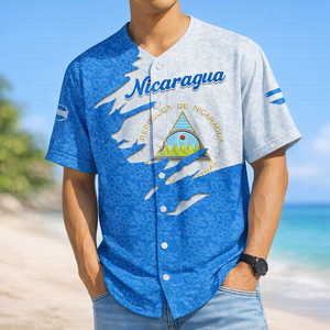 Camiseta de Béisbol con Diseño de la Bandera de <span class=keywords><strong>Nicaragua</strong></span> con Efecto Desgarrado, Emblema Nacional y Patrón Floral, Impresión Bajo Demanda, Camisetas de <span class=keywords><strong>Nicaragua</strong></span> - Product Image 1