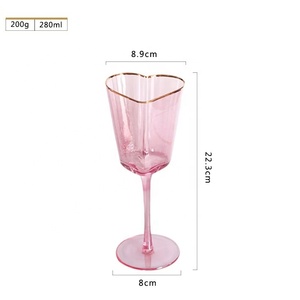 Copas <span class=keywords><strong>de</strong></span> Vino Elegantes <span class=keywords><strong>de</strong></span> Cristal Rosa con Forma <span class=keywords><strong>de</strong></span> Corazón, Copas <span class=keywords><strong>de</strong></span> Champán con Borde Dorado, Copas <span class=keywords><strong>de</strong></span> Lujo para Brindis <span class=keywords><strong>de</strong></span> Novios - Product Image 2