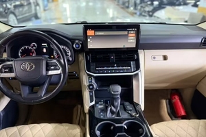 <span class=keywords><strong>Toyota</strong></span> LandCruiser d'occasion <span class=keywords><strong>2022</strong></span> 3.5T Automatique 4x4 SUV tout-terrain de grande taille - Product Image 5