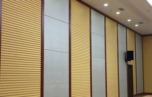 Su misura Design moderno bordo <span class=keywords><strong>in</strong></span> fibra di <span class=keywords><strong>legno</strong></span> di bambù PVC WPC materiale striscia <span class=keywords><strong>per</strong></span> uso appartamento-isolamento acustico parete impermeabile - Product Image 3