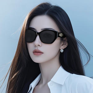 Gafas de Sol Cat Eye 2025 para Mujer, Montura de Plástico Negra, Protección UV400 Tipo 3, Estilo para Conducir - Product Image 1