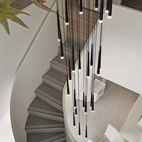 Lustre d'escalier moderne italien de luxe, design rotatif long, taille moyenne, LED, hauteur réglable, finition or et noir