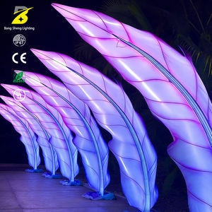 Installation d'éclairage LED en forme <span class=keywords><strong>de</strong></span> plume IP67 - Décoration extérieure étanche pour parcs et événements festifs - Product Image 1