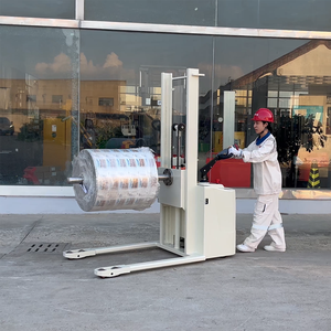 Rulo kolay yükleme ve boşaltma için etiket makara taşıma ekipmanları 500kg 1.6 metre elektrikli yatay rulo kaldırıcı - Product Image 3