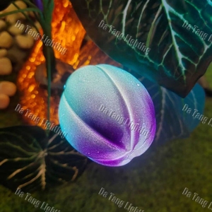 Sculpture de fleur fantastique en fibre de verre personnalisée avec éclairage LED pour la décoration paysagère extérieure - Product Image 3