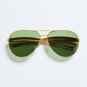 Gafas de Sol Bottega BV con Protección UV y Antireflejo, Montura Moderna para Uso en Exteriores y Desplazamientos, Estilo Veneta - Product Image 1